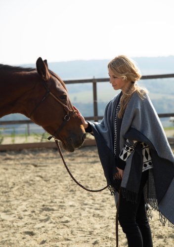 IMG_0067-masolat-1 woman and horse