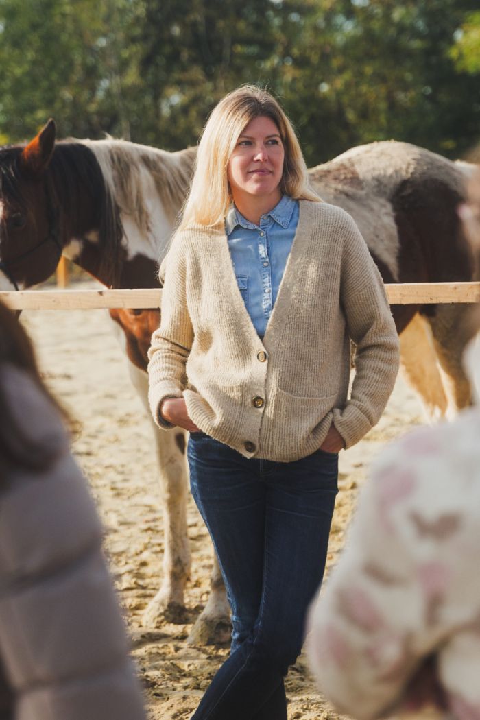 natasa Natasa portré háttérben a lovakkal